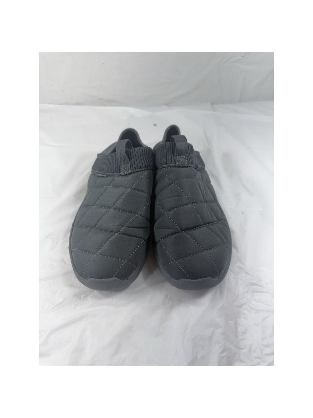 KUBUA Hard Sole GRAY size 8.5 slip-on